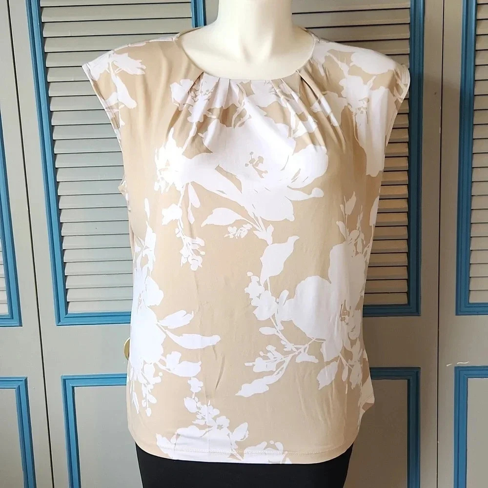 Liz Claiborne Beige and White Floral Top